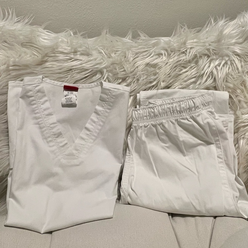 Cherokee White Scrubs